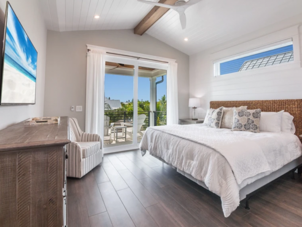 Gorgeous House with 4 Bedroom, Pool & Spa