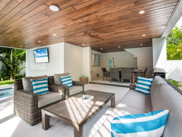 Gorgeous House with 4 Bedroom, Pool & Spa
