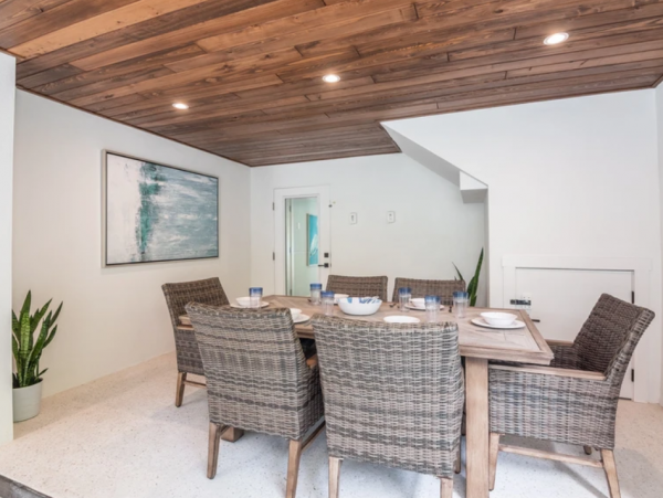 Gorgeous House with 4 Bedroom, Pool & Spa