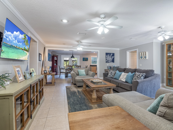 Three Bedroom Island Residence Amazing Pool & Outdoor Area