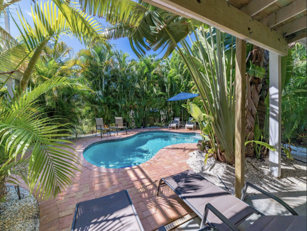 Stunning Anna Maria Vacation Home Away from Home