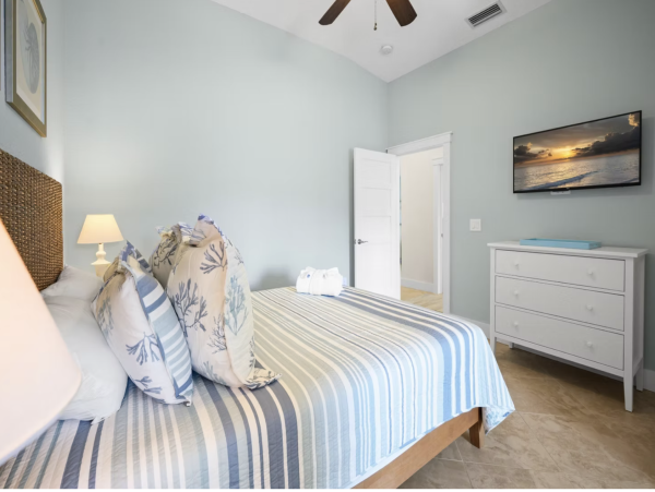 Anna Maria Island Lovely Three Bedroom Cottage