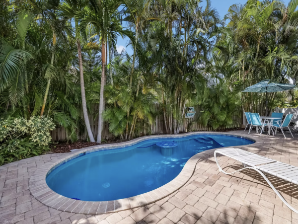 Anna Maria Island Lovely Three Bedroom Cottage