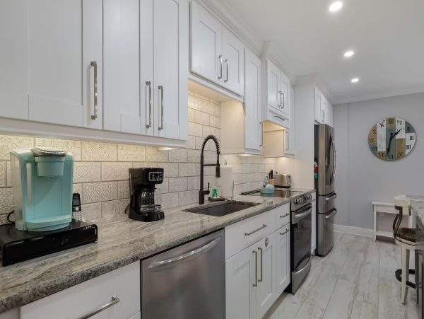 Anna Maria Island Beachfront Condo Rental – 2-Bedroom Holmes Beach Vacation Rental