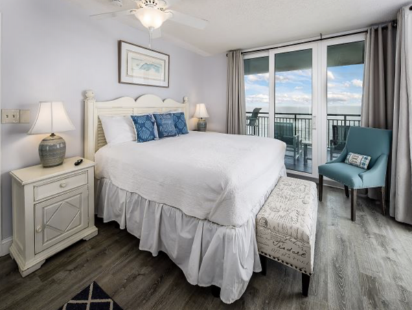 Beachfront Dream World Class Beach Views!