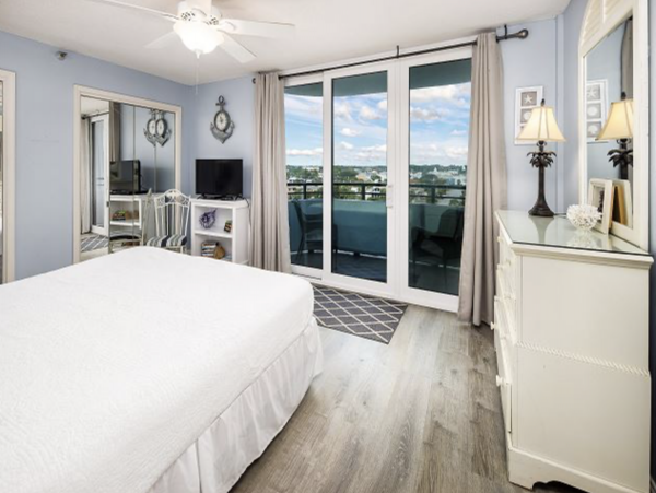 Beachfront Dream World Class Beach Views!