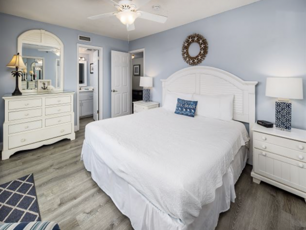 Beachfront Dream World Class Beach Views!