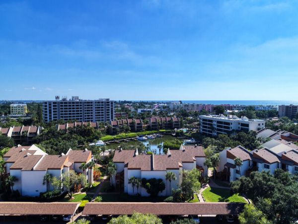 Vacation Condo Just Steps to Siesta Key Beach