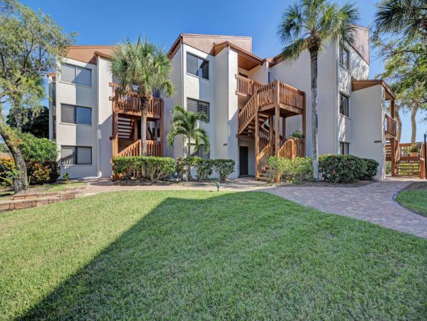Vacation Condo Just Steps to Siesta Key Beach