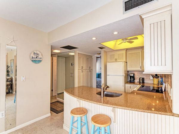 Vacation Condo Just Steps to Siesta Key Beach