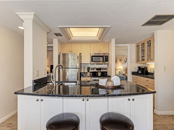 Stunning Siesta Key Rental: Pool, Marina Views & Beach Access
