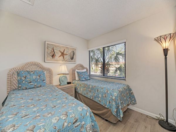 Stunning Siesta Key Rental: Pool, Marina Views & Beach Access
