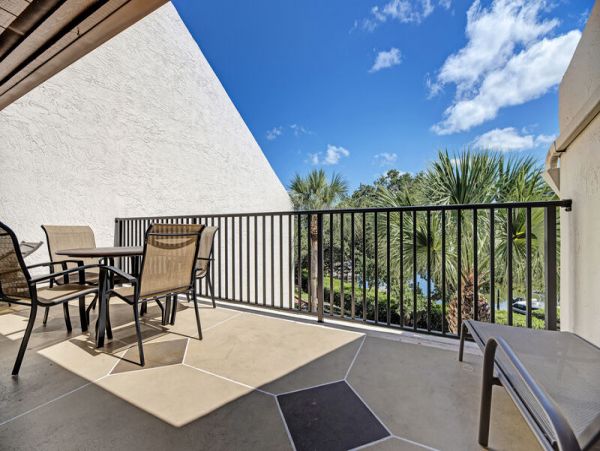 Stunning Siesta Key Rental: Pool, Marina Views & Beach Access