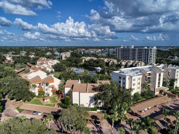 Stunning Siesta Key Rental: Pool, Marina Views & Beach Access
