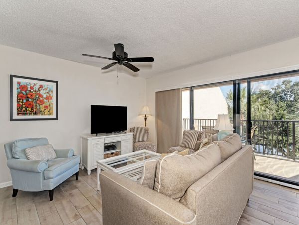 Stunning Siesta Key Rental: Pool, Marina Views & Beach Access