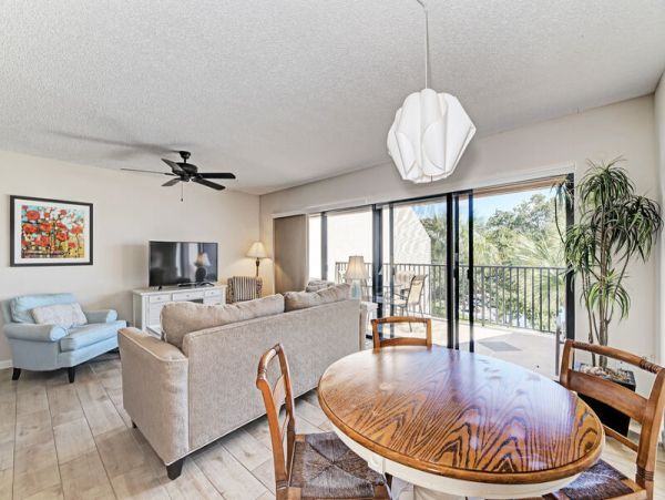 Stunning Siesta Key Rental: Pool, Marina Views & Beach Access