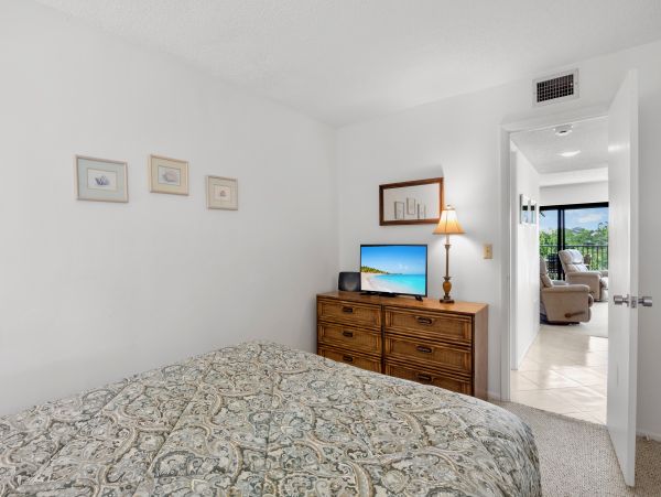 Relaxing Coastal Escape in Siesta Key
