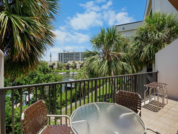 Relaxing Coastal Escape in Siesta Key