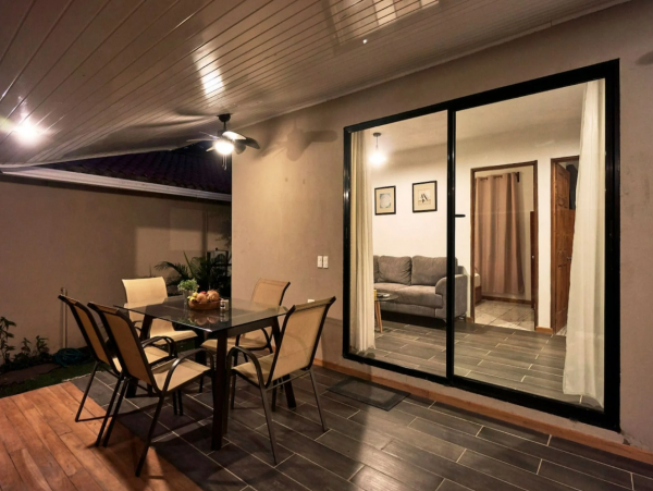 Lovely Vacation Getaway with 2 Bedrooms & Pool