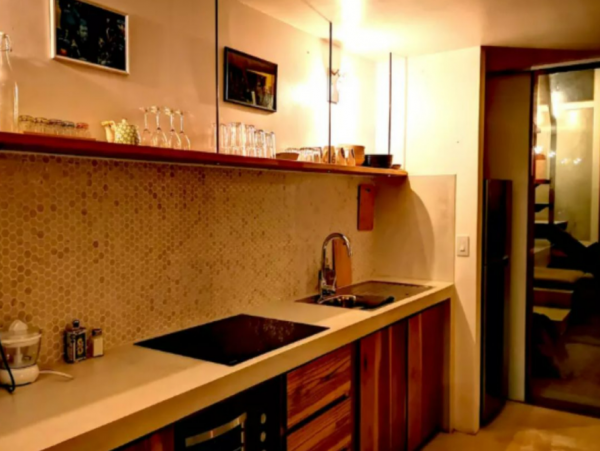 Modern Vacation Villa with 2 Bedrooms Close to Beach