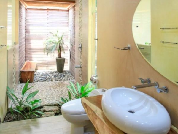 Playa Santa Teresa Vacation Villa Two bedroom Walk to Beach