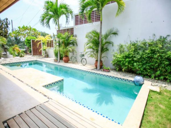 Playa Santa Teresa Vacation Villa Two bedroom Walk to Beach