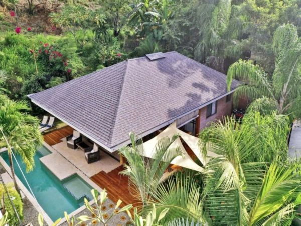 Playa Santa Teresa Vacation Villa Two bedroom Walk to Beach