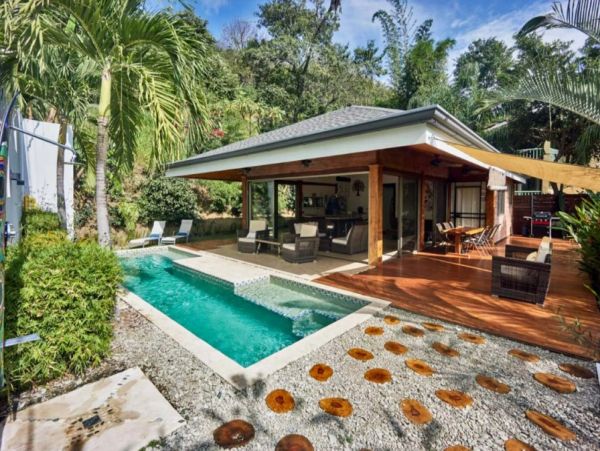 Playa Santa Teresa Vacation Villa Two bedroom Walk to Beach