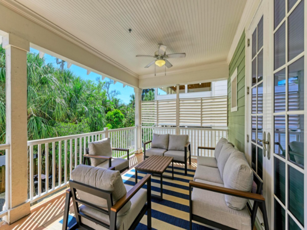 Pet friendly Villa with Private pool in the heart of Anna Maria