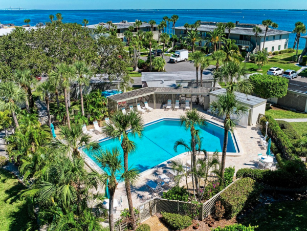 2-Bdm Condo Endless Bay Views Your Ideal Anna Maria Island Getaway