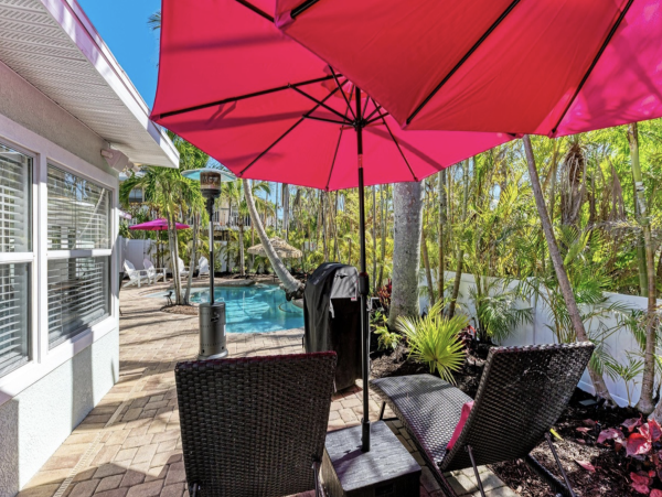 Anna Maria island What A Stunner Pool Home!