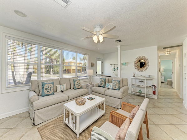 Anna Maria island What A Stunner Pool Home!