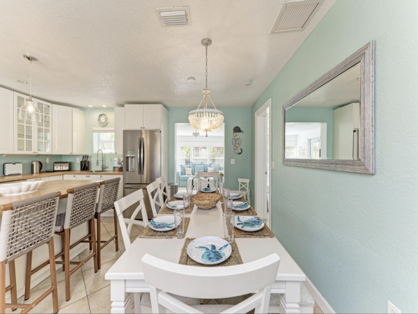 Anna Maria island What A Stunner Pool Home!
