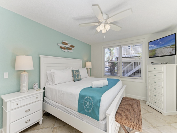 Anna Maria island What A Stunner Pool Home!