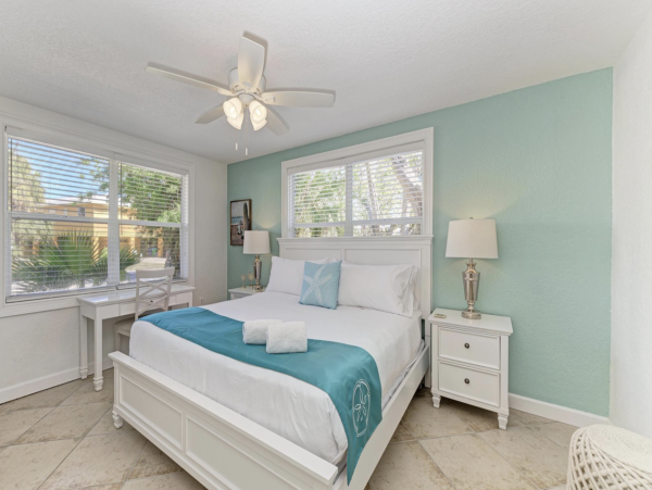 Anna Maria island What A Stunner Pool Home!
