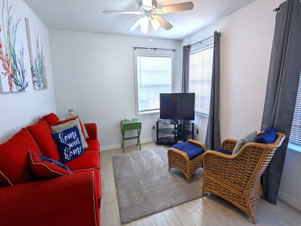 Lovely Fort Myers Duplex with Great Amenities