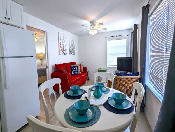 Lovely Fort Myers Duplex with Great Amenities