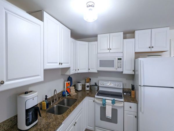 Lovely Fort Myers Duplex with Great Amenities