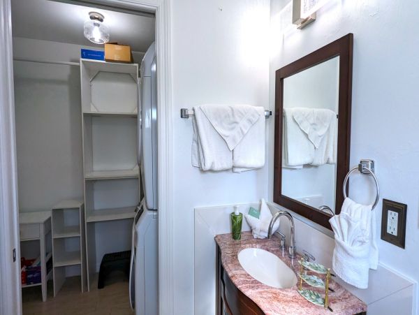 Lovely Fort Myers Duplex with Great Amenities