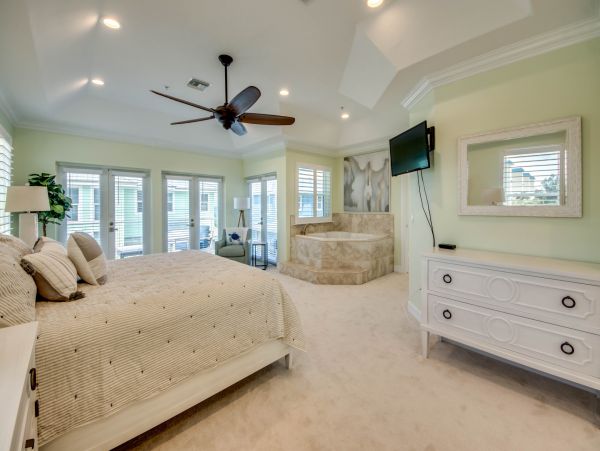 Three Bedroom Vacation Home in Fort Myers Beach