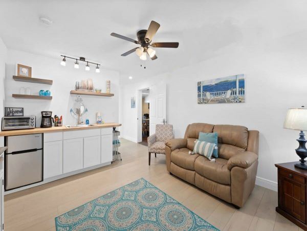 Walk to Beach Fort Myers Vacation Sleeps 8 Guests