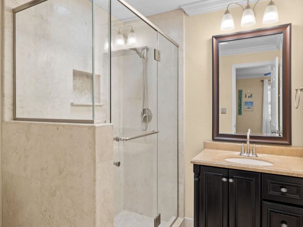 Walk to Beach Fort Myers Vacation Sleeps 8 Guests