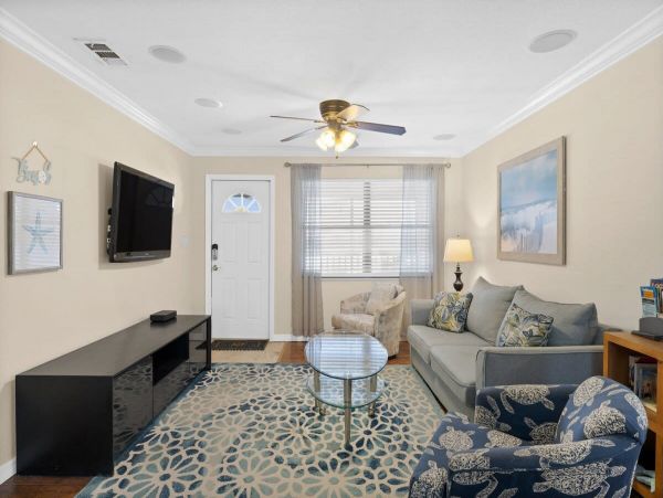 Walk to Beach Fort Myers Vacation Sleeps 8 Guests