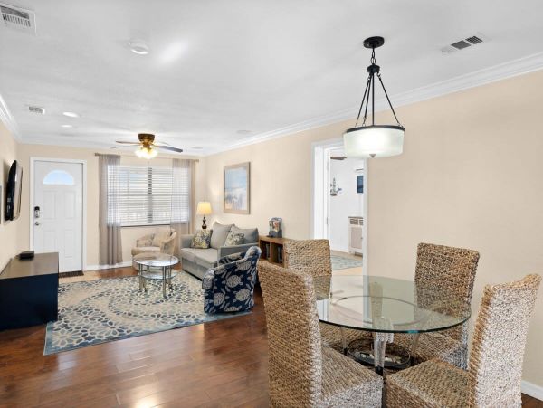 Walk to Beach Fort Myers Vacation Sleeps 8 Guests
