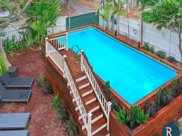 7 Bedroom Apartment just 5 min drive from South Beach