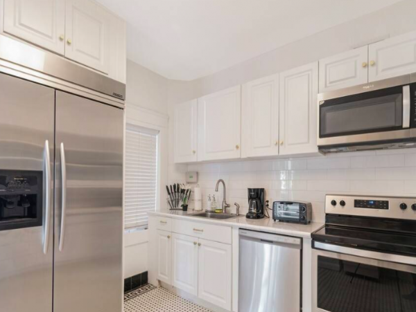 7 Bedroom Apartment just 5 min drive from South Beach