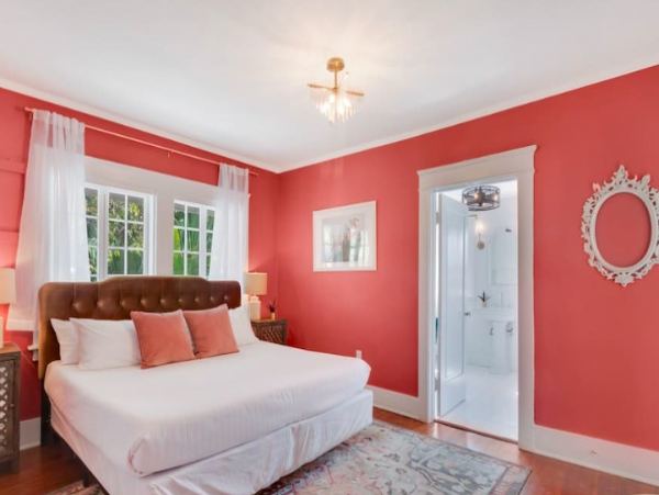7 Bedroom Apartment just 5 min drive from South Beach