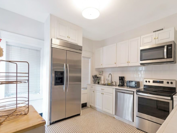 7 Bedroom Apartment just 5 min drive from South Beach