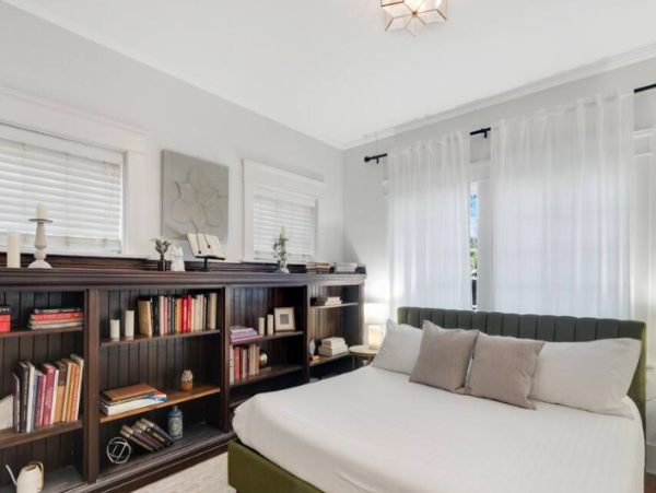7 Bedroom Apartment just 5 min drive from South Beach