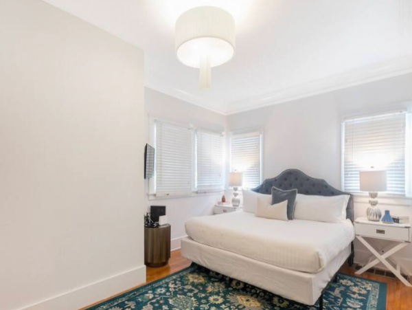 7 Bedroom Apartment just 5 min drive from South Beach